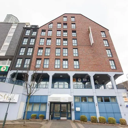 Mariella Hotel 3*