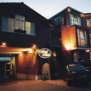酒店 Mado 4*