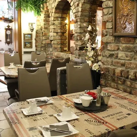 Mueller 3* Kolín nad Rýnem