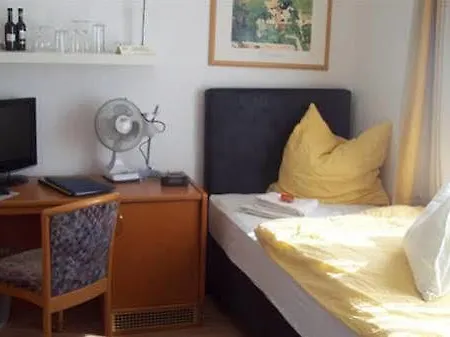 Merlin Garni Kolín nad Rýnem
