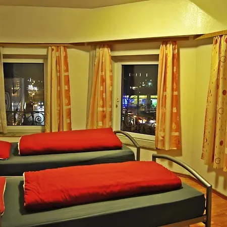 Koelnotel Hostel, & Vandrarhem