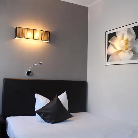 Hotel Mauritius Komfort In Der Altstadt 3*