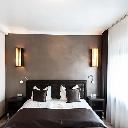 Mauritius Komfort In Der Altstadt Hotel Keulen