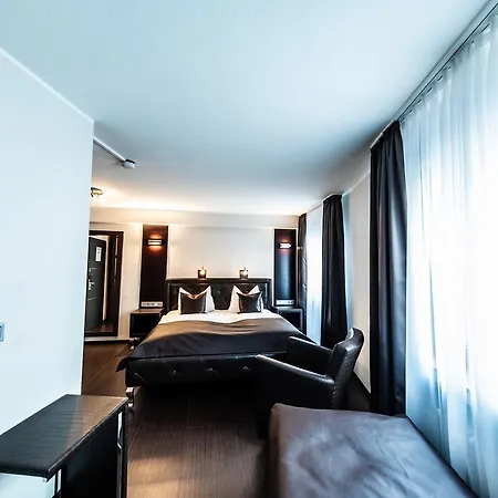 Mauritius Komfort In Der Altstadt 3* Keulen