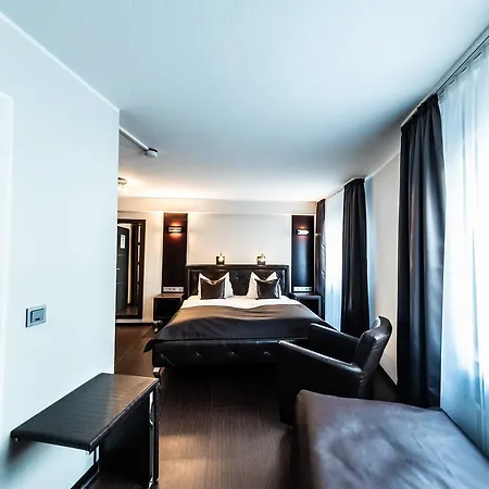 Hotel Mauritius Komfort In Der Altstadt 3*