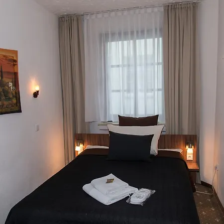 Und Restaurant Loewenbraeu 3*
