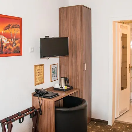 Hotel Und Restaurant Loewenbraeu