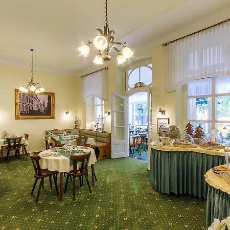 Weber Hotel