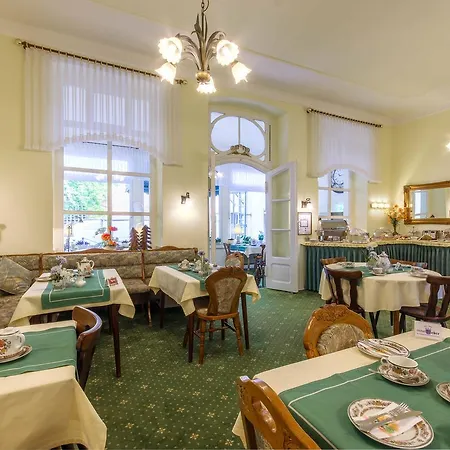 Weber Hotel