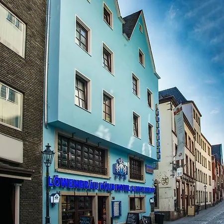 Und Restaurant Loewenbraeu Hotel 3*