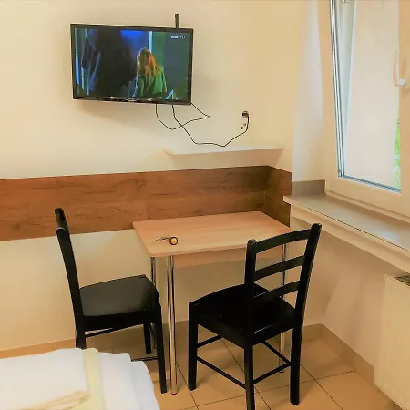 Moji Hotel 2*