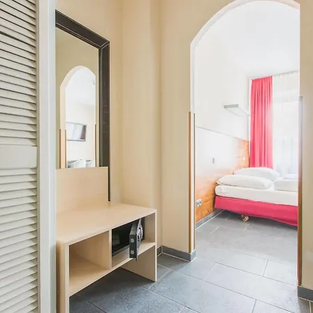 Hotel A&o Koeln Hauptbahnhof 2*
