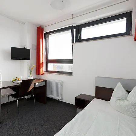City-hostel Koeln-riehl Hostal *