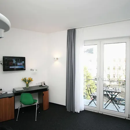 Chelsea Otel