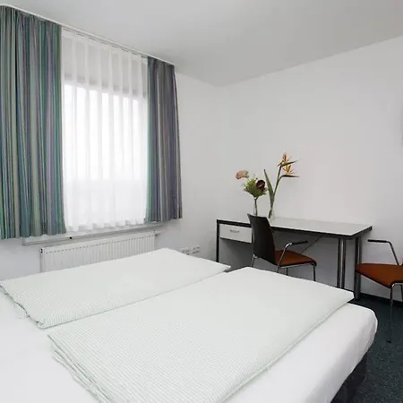 Auberge de jeunesse Koeln-deutz *