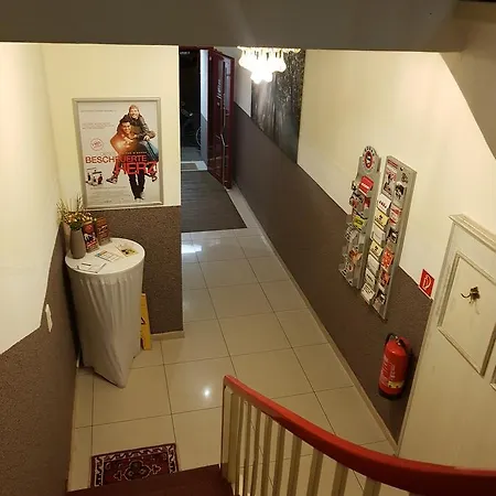 Cara فندق