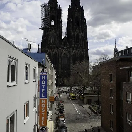 A&o Dom 2* Köln