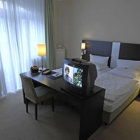 Astor & 4* Keulen