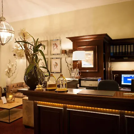 Hotel The Ascot