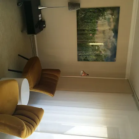 Hotel Rugs 4*