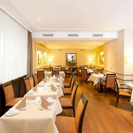 Hotel Lyskirchen 4*
