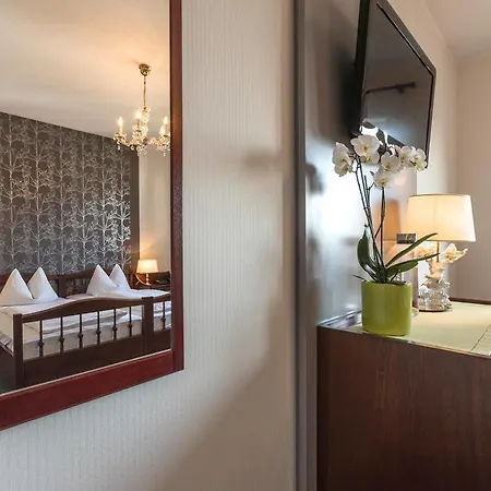 Garni Geisler 3* Cologne