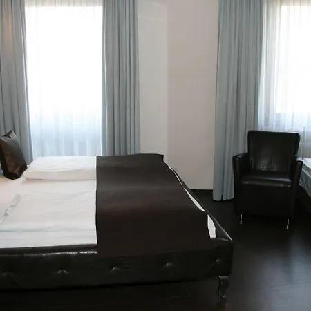 Hotel Mauritius Komfort In Der Altstadt Keulen