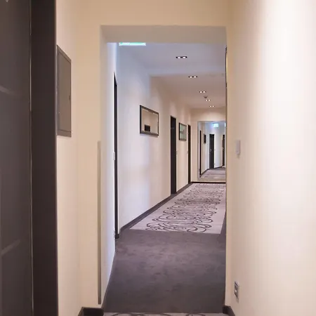 Hotel Mauritius Komfort In Der Altstadt Keulen