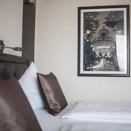 Hotel Mauritius Komfort In Der Altstadt 3*