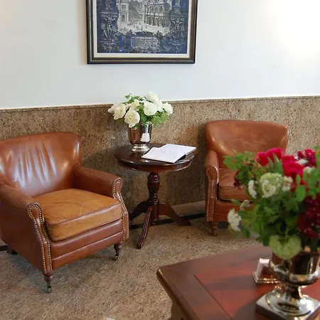 Hotel Domstern 3*