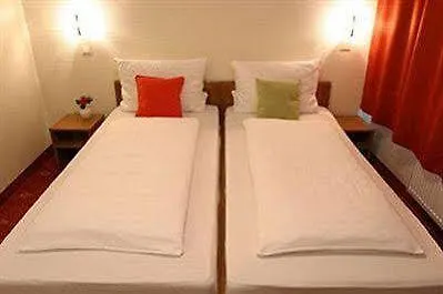 Domstern 3* Colonia