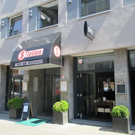 ステーション - フォー バックパッカーズ