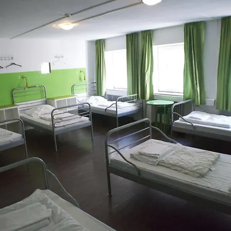 Station - For Backpackers Hostel *