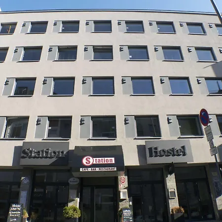 Hostel Station - For Backpackers *