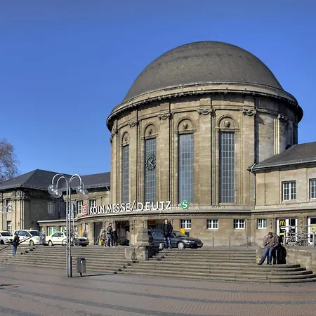 Alt Deutz City-messe-arena Kontaktloser Self Check-in Cologne