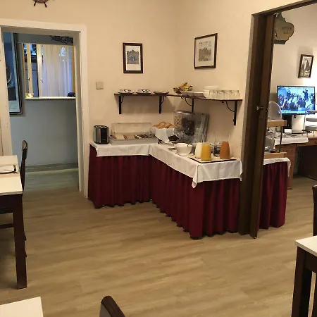 Hotel Berg 2*