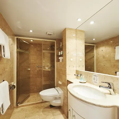 Botel Fairtours Hotelschiff Travel Marvel Jewel*****
