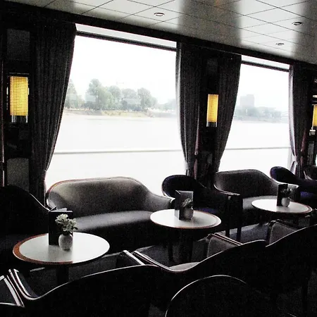 Fairtours Hotelschiff Travel Marvel Jewel***** Botel