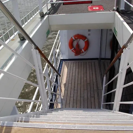 Botel Fairtours Hotelschiff Travel Marvel Jewel***** Cologne