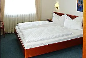 Weidenpescher Hof Pensjonat Kolonia