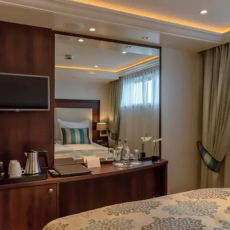 Hotelships Holland - Ms Charles Dickens Botel Cologne