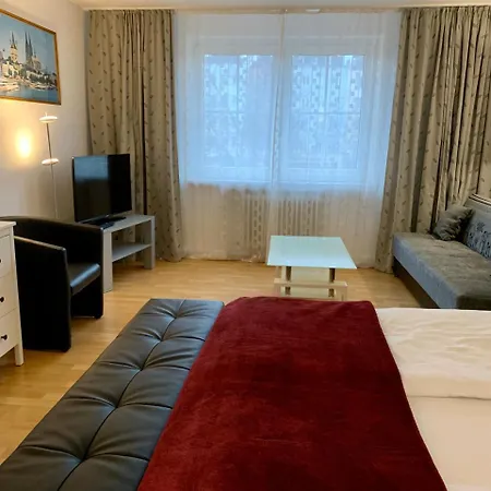 Altstadthotel Hayk Am Rhein Hotel Köln