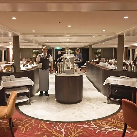 Hotelships Holland - Ms Charles Dickens