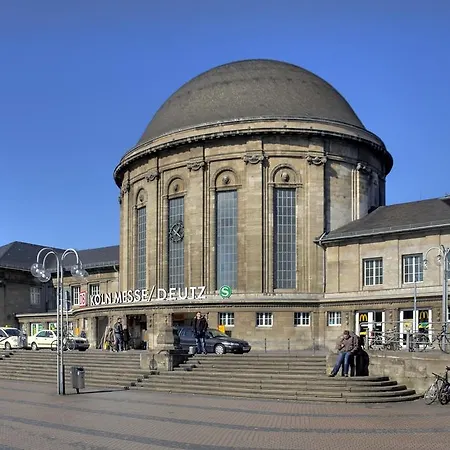 Alt Deutz City-messe-arena Kontaktloser Self Check-in Cologne