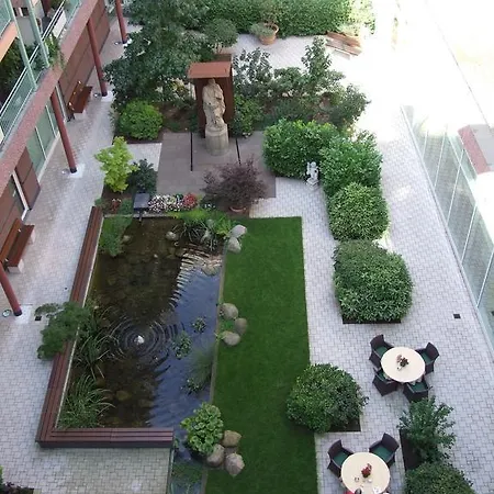 Residenz Am Dom Boardinghouse 4* Cologne