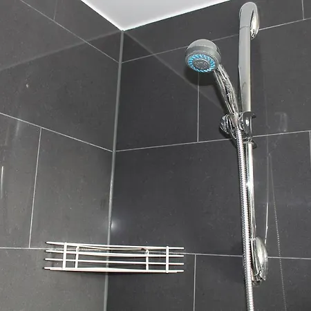 Station - For Backpackers Hostel *