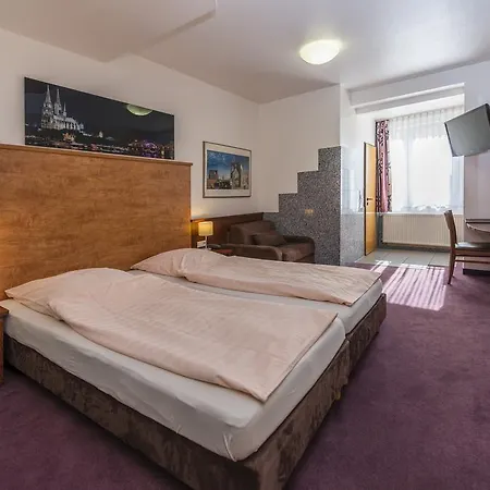 Breslauer Hof Am Dom Hotel 3*