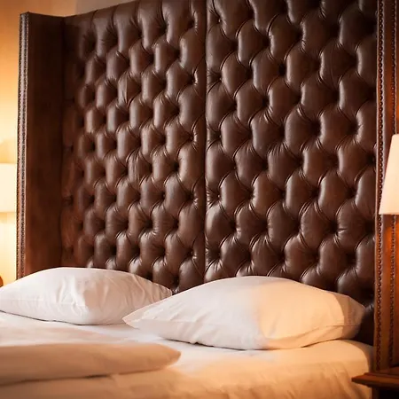 The Ascot Hotel