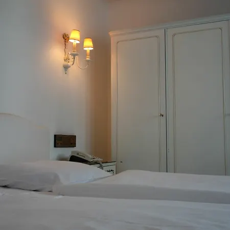 Kaiser Am Wiener Platz Hotel Köln