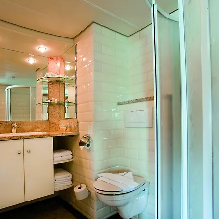 Hotel Crossgates Hotelship 3 Star - Messe - 3*